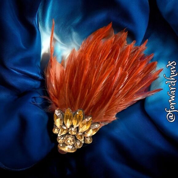Handcrafted Burnt Orange Feathered Brooch / Hair Clip with Rhinestones - Picture 6 of 7